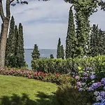 Luxury Apartment Padenghe sul Garda