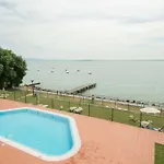 Luxury Apartment Padenghe sul Garda