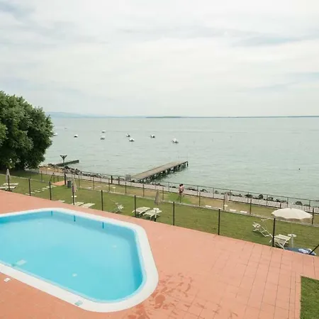Luxury Apartmán Padenghe sul Garda